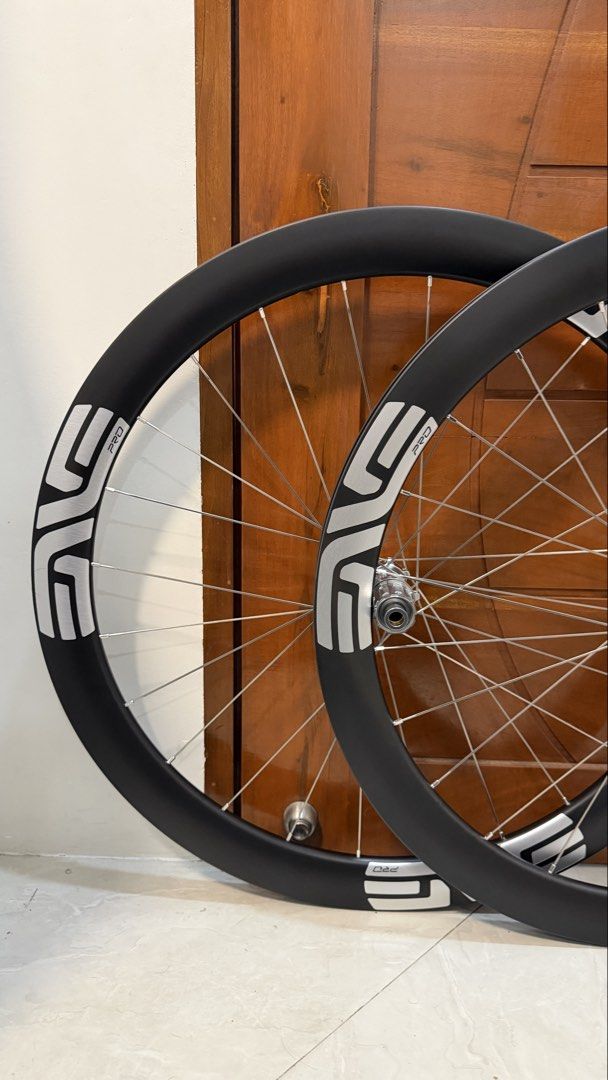 Enve pro carbon wheels (Category: Bicycles) located in Pasay City. Submitted by kingron29 (Listing ID 1460055612, Image 2). Description: Dm for specs.