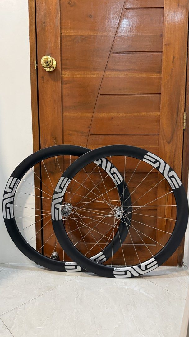 Enve pro carbon wheels (Category: Bicycles) located in Pasay City. Submitted by kingron29 (Listing ID 1460055612, Image 1). Description: Dm for specs.