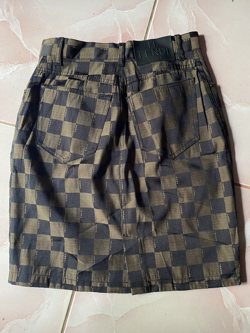 Fendi palda (Category: Announcements) located in Mawab. Submitted by carou28362 (Listing ID 1460027112, Image 1). Description: No issue Davao loc.