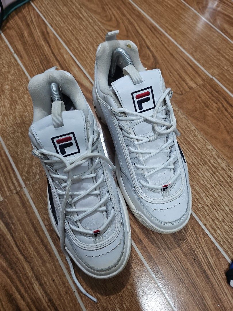 Fila Disruptor 2 White Chunky Sneakers (Category: Sneakers) located in Quezon City. Submitted by edzsxc (Listing ID 1460025722, Image 2). Description: - White Fila Disruptor 2 sneakers - Size: EU 41 / US 8 / UK 6.5 / MEX 26 - Classic chunky sneaker design - Ideal for everyday wear - Shows some signs of wear, but plenty of life left - Please check photos for detailed condition.