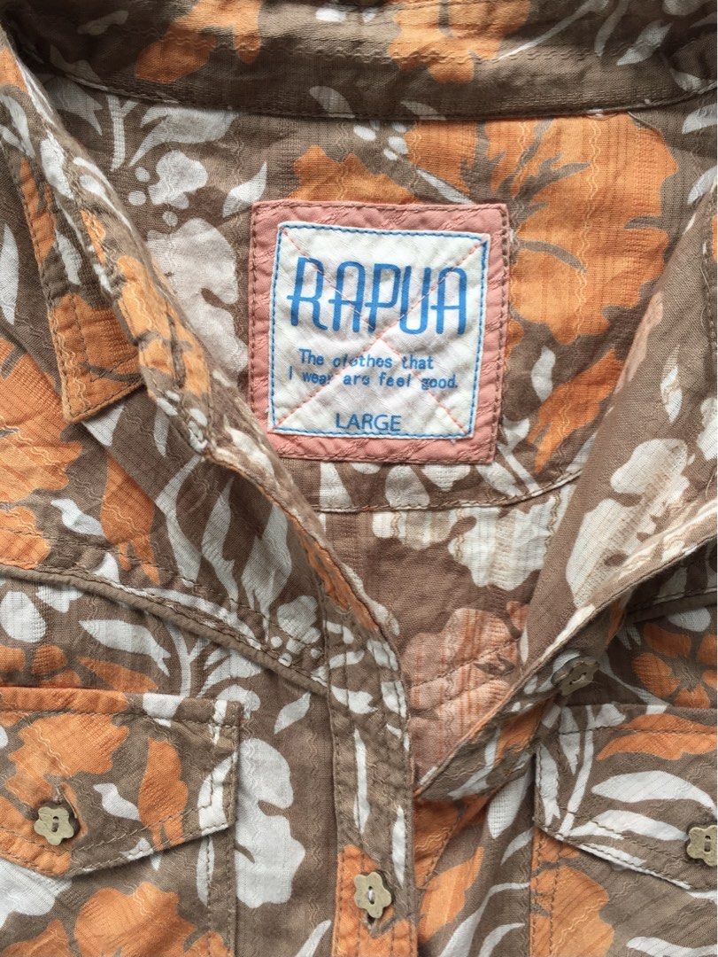 FLORAL Vintage polo (Category: Tshirts & Polo Shirts ) located in Pili. Submitted by lagrisishi (Listing ID 1459997693, Image 3). Description: Dm for size and dimes tyyy.