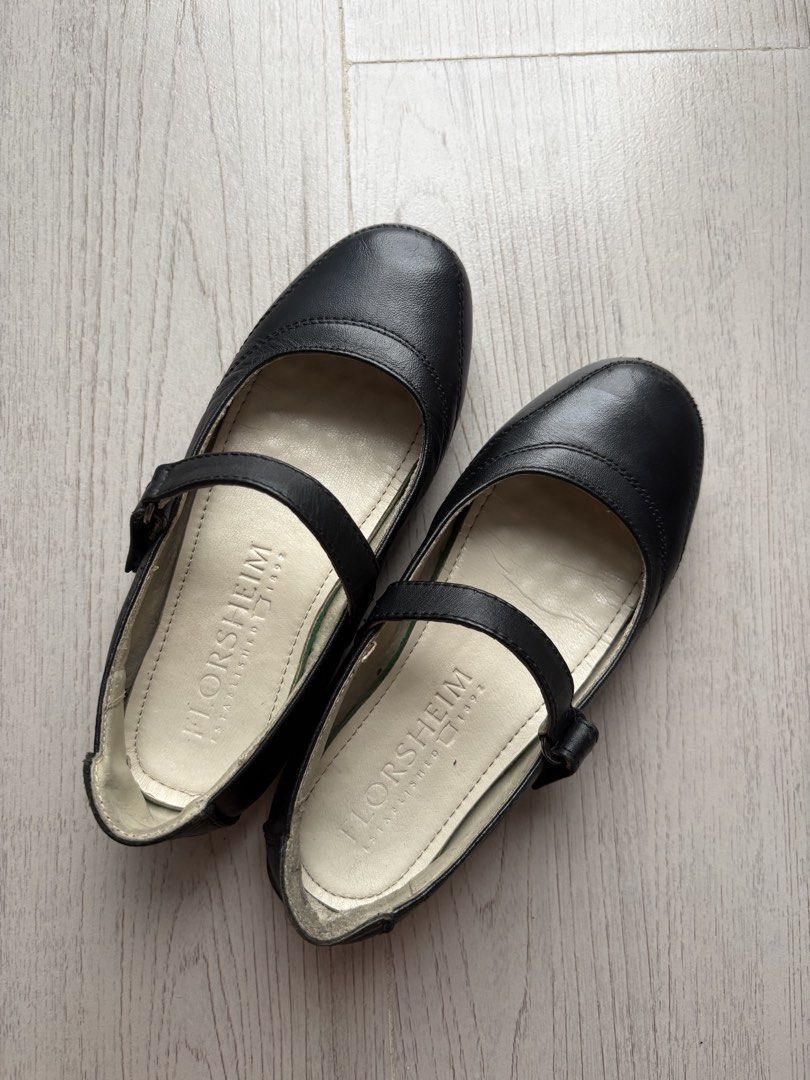 Florsheim Black Leather School Shoes (Category: Babies & Kids Fashion) located in San Pablo. Submitted by riosgoodstuff (Listing ID 1460010674, Image 1). Description: 💯 Authentic Florsheim School Shoes - Black Leather - Buckle Strap Closure - Size 27 (4-6 years old) Shipping fee will be shouldered by the buyer (through J&T) Negotiable for sure buyer 💯.