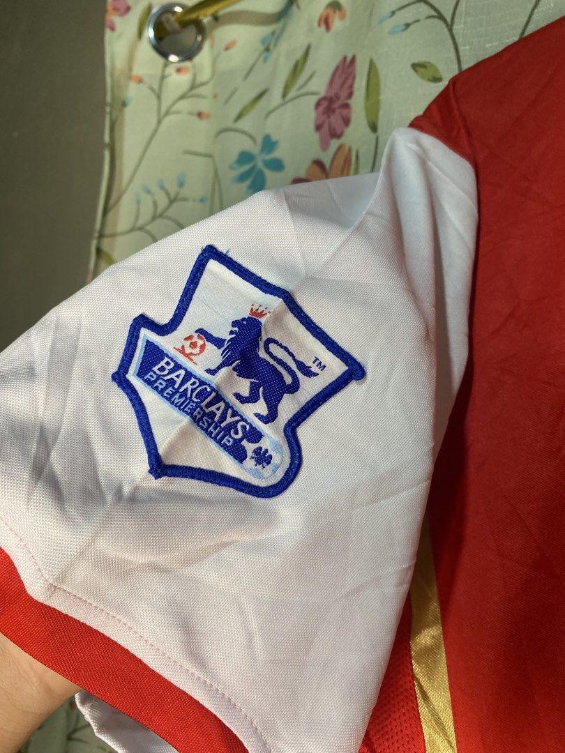 fly emirates football jersey (Category: Tshirts & Polo Shirts ) located in Bago City. Submitted by mary-joy3 (Listing ID 1459925522, Image 3). Description: vintage football jersey fly emirates no issue no cracks.