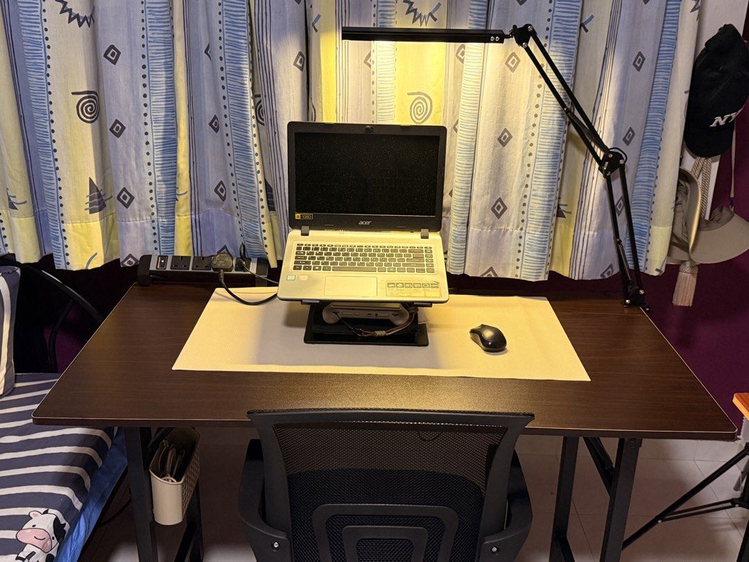 Foldable study/working table (Category: Tables & Sets) located in Singapore. Submitted by jasonakayo92253 (Listing ID 1460038219, Image 3). Description: Foldable study/working table Dimension: 120*60*75cm Thickness: 1.5cm Very useful and sturdy Only used for 3 months, a little scratch on the table surface, barely notice. Selling it because I’m moving out. Pic 1-2 from seller, pic 3 actual item, pic 4-5 defect that barely noticeable Only self coll