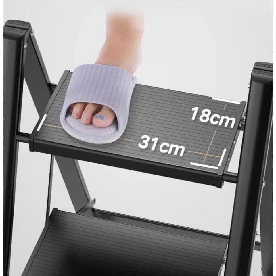Folding steps ladder (Category: Ladders & Steps) located in Manila. Submitted by yzlshop (Listing ID 1459921305, Image 3). Description: 3 steps 950 4 steps 1250 5 steps 1450.