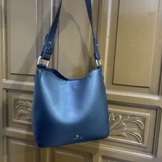 (Category: ) located in . Submitted by ficloo (Listing ID 1460100074, Image 1). Description: .
