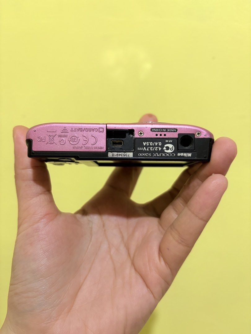 FS NIKON COOLPIX S2600 (Category: Cameras) located in Butuan. Submitted by yassieee.sksks (Listing ID 1460034561, Image 2). Description: PLS READ BEFORE BUYING ‼️ I bought this untested camera but tinry ko po pero it won't turn on, I believe need lang po sya ipa check/repair kasi the condition of the cam looks really good pa. We don't have repair shops for cam kasi here sa amin kaya di ko mapagawa. Selling as is Price is negotiable for sure buyer