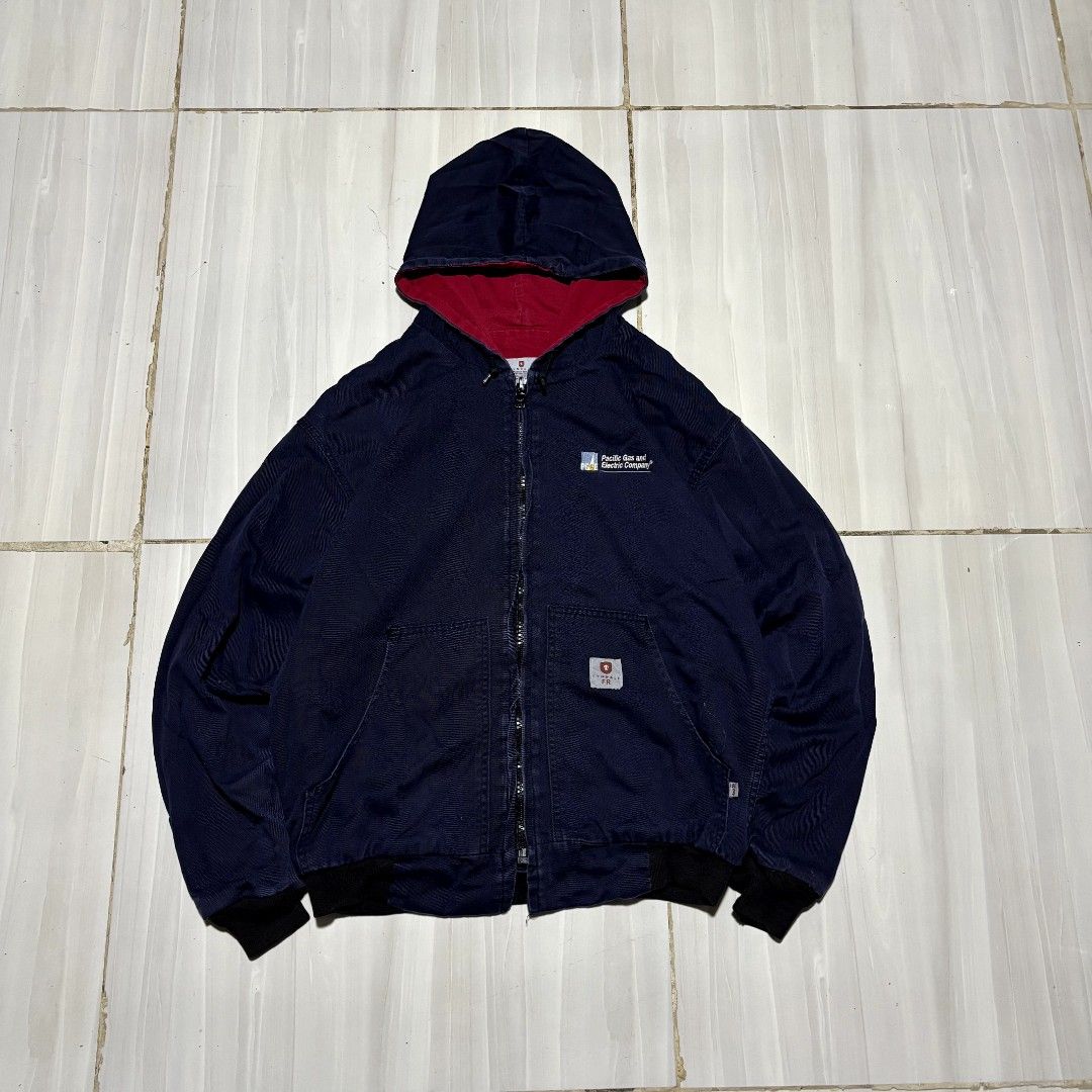 FYNDALE FR DUCK JACKET (Category: Activewear) located in Pasay City. Submitted by turthrift (Listing ID 1460055500, Image 1). Description: W25 L28.