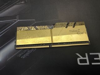 （分類：）位於 。 由 vip.pc_build 提交（商品編號 1460072809，圖片 1）。簡介： 。
