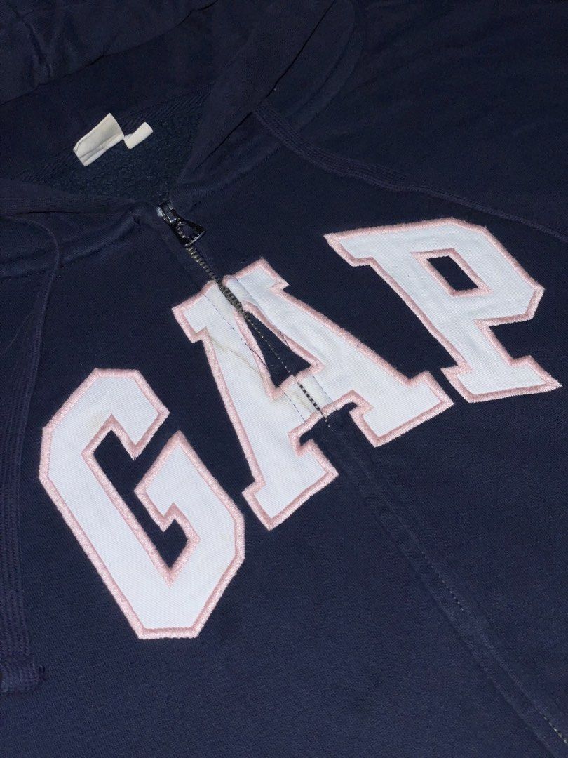 GAP Crop Top (Category: Others Tops) located in Las Pinas. Submitted by rdcthriftedshop (Listing ID 1460042459, Image 2). Description: 📦 GAP Hoodie Crop Top Size Small on tag can fit to medium to large Width: 22.5 Length: 19 Color rate: 10/10 Condition: Excellent Condition No Issue .