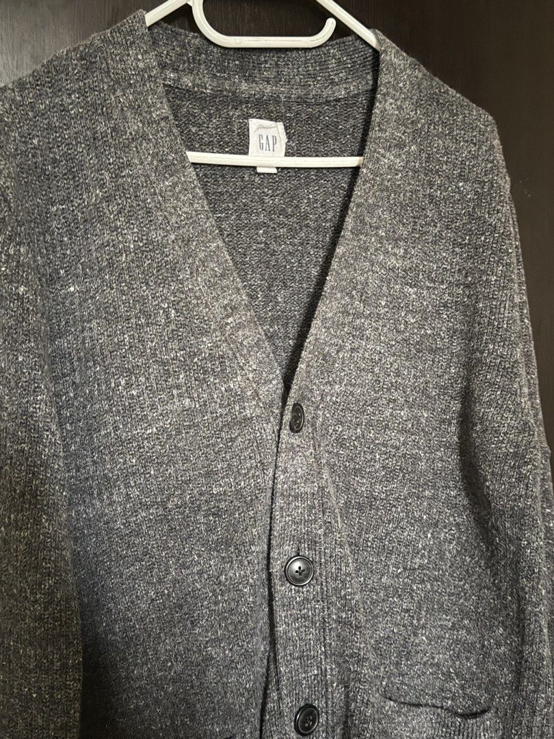 GAP Knitted Sweater (Category: Coats, Jackets and Outerwear) located in Makati City. Submitted by i_declutter.mnl (Listing ID 1460052957, Image 1). Description: with flash and no flash Gray Sweater From GAP AUTHENTIC no issues at all what you see is what you get.