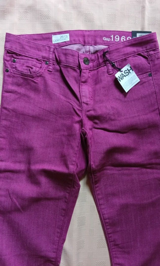 Gap Straight-Cut Cotton Pants (Category: Jeans) located in Quezon City. Submitted by jojoleen28 (Listing ID 1459997086, Image 3). Description: New Gap stretchable cotton/polyester jean pants. Measurements: Low waist 32"-34" Length 39" #Christmas2026.