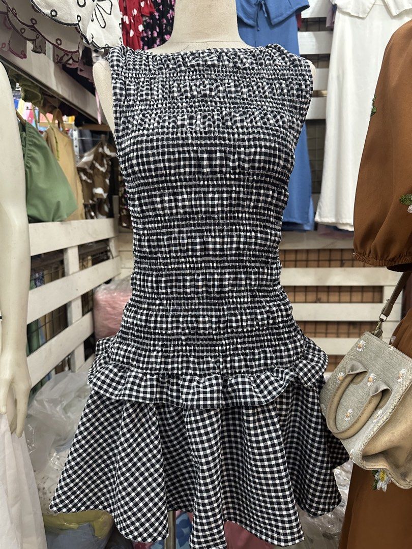 Gingham Cute Dress Fits XS-M (Category: Dresses) located in Manila. Submitted by deiclacio_ (Listing ID 1459926721, Image 1). Description: .