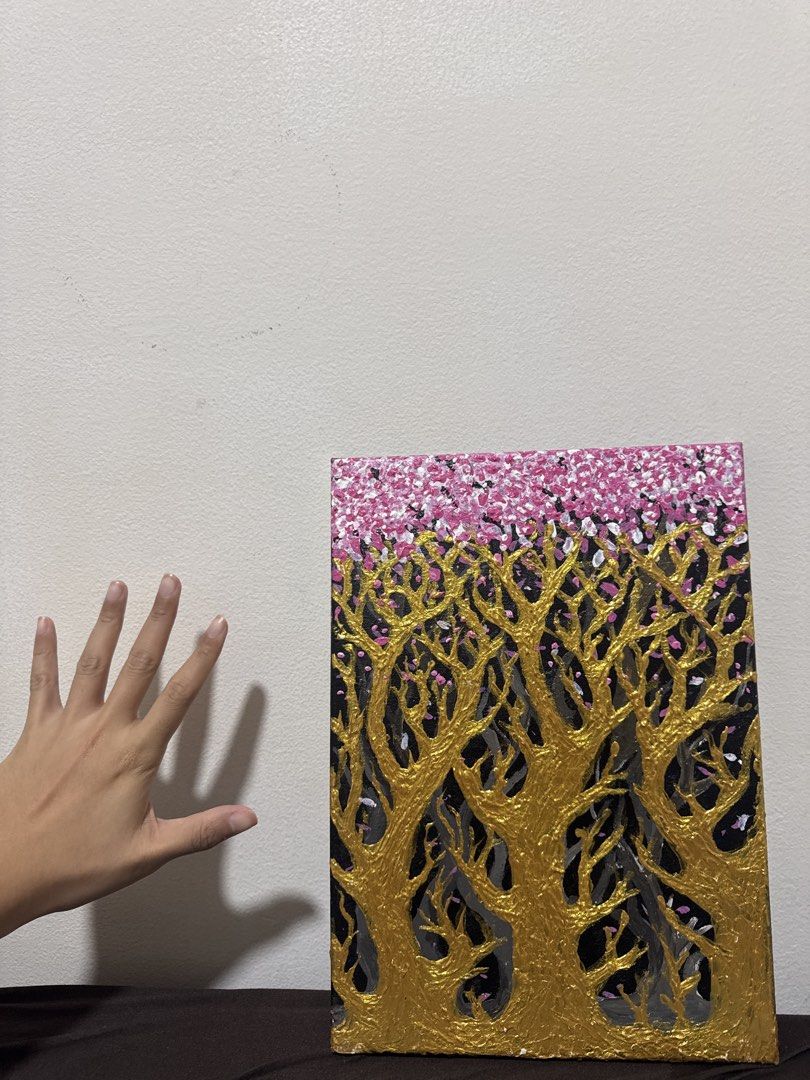 ✨✨“Golden tree” Painting ✨✨ (Category: Handmade Craft) located in Quezon City. Submitted by caxishei (Listing ID 1460003811, Image 1). Description: ✨✨Painting done by me ✨✨ (hand for reference) Selling for cheap due to deformity Msg for further details and negotiation :) .