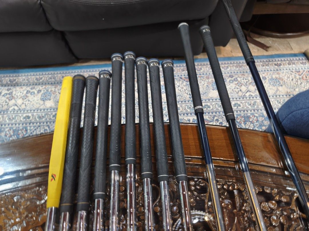 Golf Xxio Set (Category: Other Sports Equipment and Supplies) located in Paranaque City. Submitted by manilagolfmarket (Listing ID 1460080367, Image 3). Description: For Sale XXIO Set. °Xxio MP700 NS Pro S flex steel shaft irons °Xxio Utility woods 5&7. °Xxio Driver °NFL bag included for only 25.8k pick up Bf Paranaque free shipping within MM..