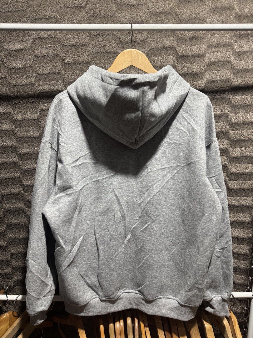 Gray double zip up hoodie (Category: Hoodies) located in Bulacan. Submitted by OG_Domsthrift (Listing ID 1459958008, Image 3). Description: Large on tag Heavy cotton 24x27 No issue Color rate:10/10.