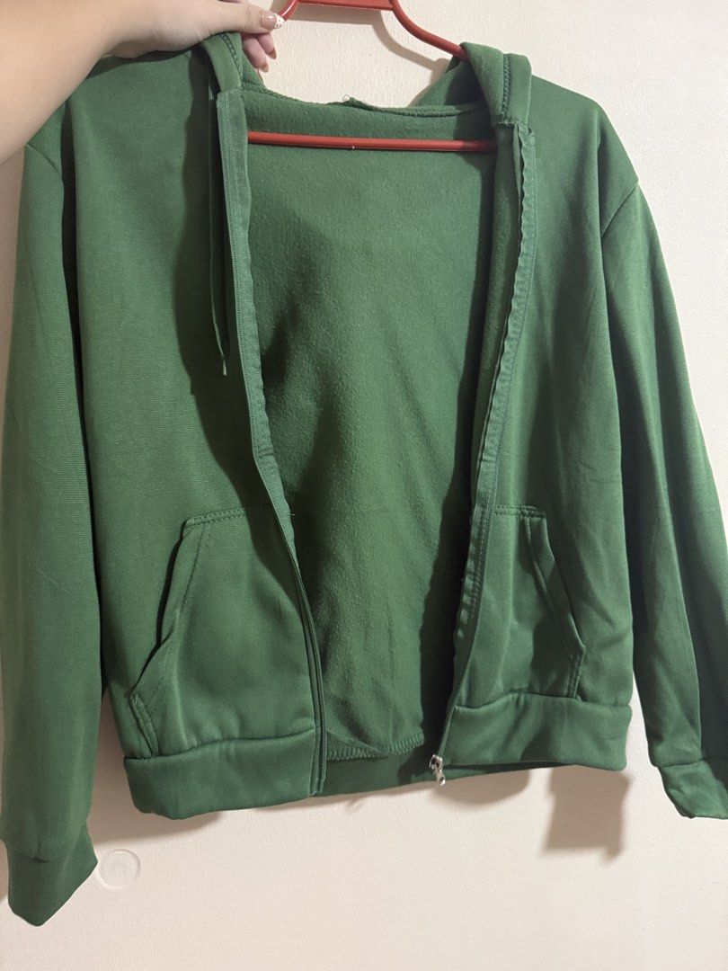 Green jacket (Category: Coats, Jackets and Outerwear) located in Binan City. Submitted by prelovedbykats_011 (Listing ID 1460053809, Image 1). Description: -green jacket with hood -slightly thin -size s to m - used twice.