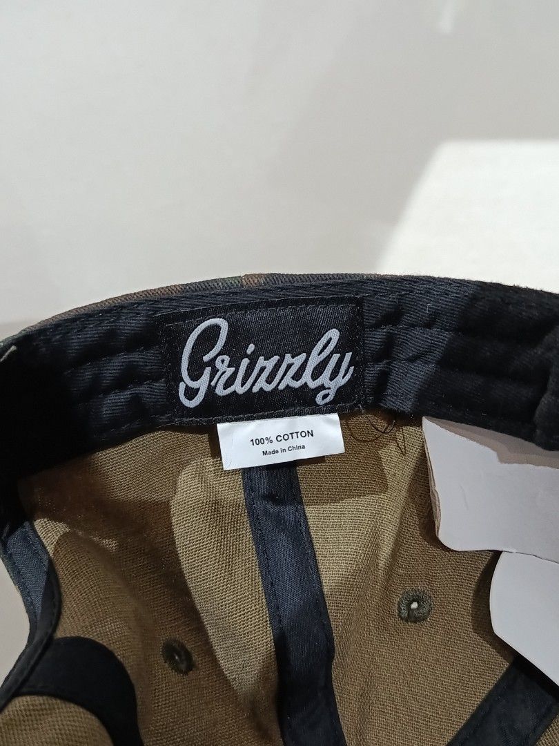 Grizzly Cap Legit (Category: Caps & Hats) located in Pasig City. Submitted by fireforce_6699 (Listing ID 1460068512, Image 2). Description: grizzly Cap pm📩.