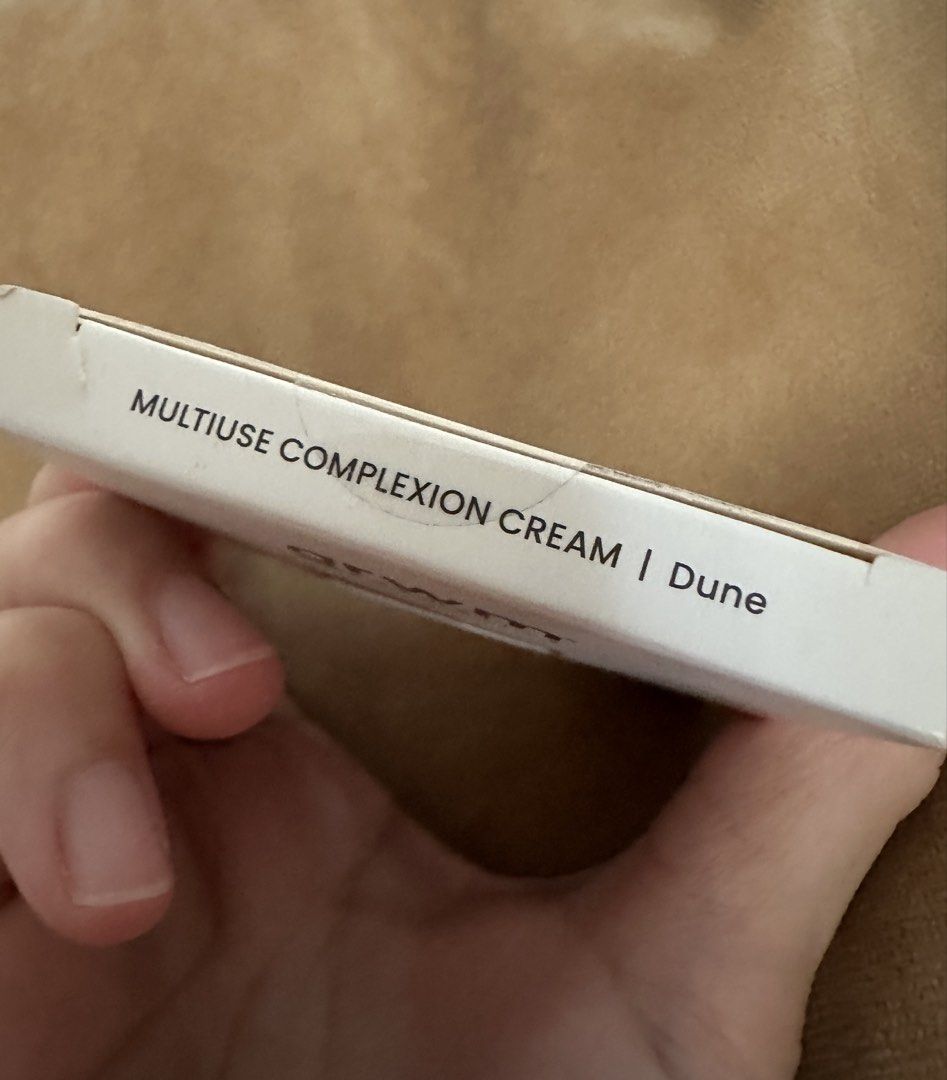GRWM Cosmetics Face Card Multiuse Complexion Cream Dune (Category: Makeup) located in Quezon City. Submitted by crslph (Listing ID 1460104932, Image 2). Description: - GRWM Cosmetics Face Card - Shade: Dune (Medium with Neutral Undertone) - Product Type: Multiuse Complexion Cream / Customizable Face Palette - Benefits: Great for on-the-go touch-ups - Reason for Selling: Not the correct shade for the seller.