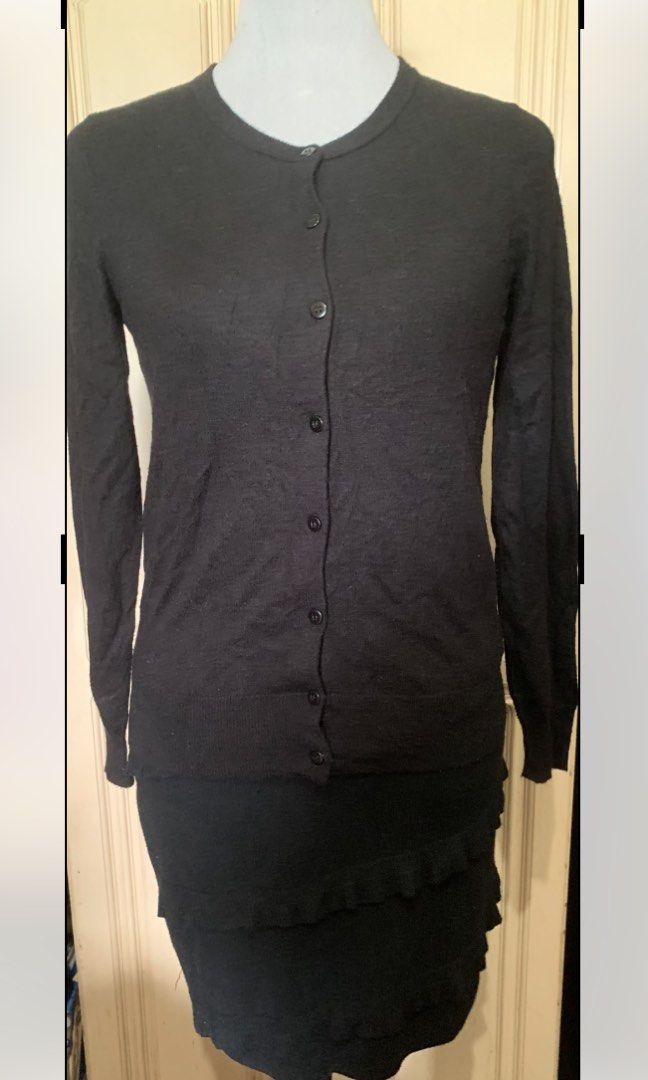 GU Black Button Up Long Sleeve Cardigan (Category: Coats, Jackets and Outerwear) located in Quezon City. Submitted by clothingline4sale (Listing ID 1459911120, Image 1). Description: GU Black Cardigan Very good condition / like new Size: medium on tag Bust: 38-44” ; Length: 24” ; Arms Circumference: 14-18” ; Shoulder: 16-17” Very nice in actual .