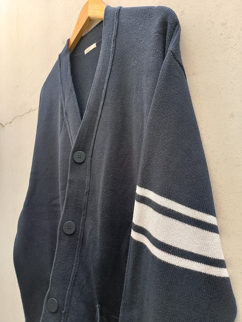 GU Cardigan (Category: Coats, Jackets and Outerwear) located in Subic. Submitted by stealo (Listing ID 1459950836, Image 2). Description: GU Cardigan Large (23/28) Excellent 300 J&T Gcash Olongapo City.