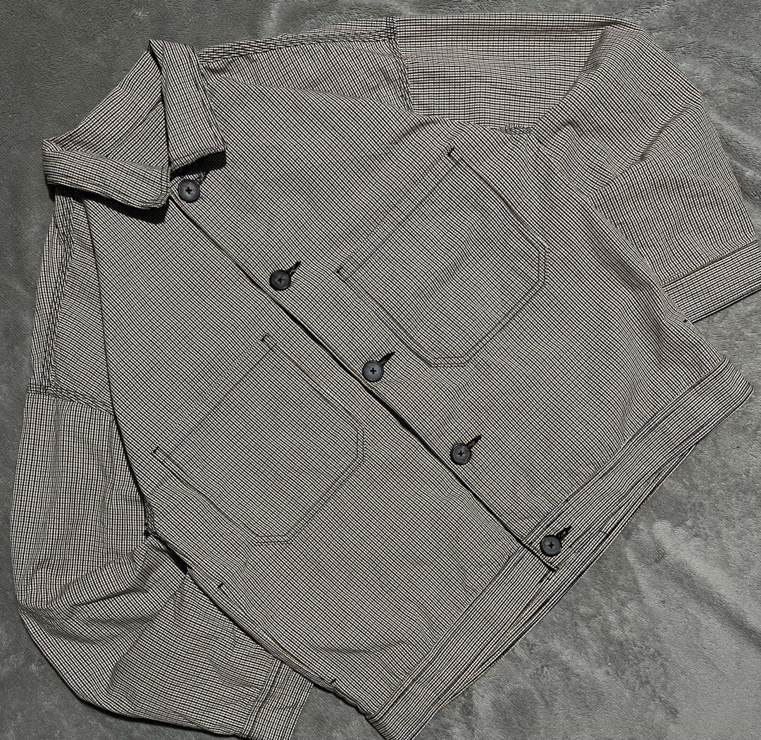 GU Chef Button Down Boxy Jacket (Category: Coats, Jackets and Outerwear) located in Davao. Submitted by batz11 (Listing ID 1460095428, Image 3). Description: GU CHEF BUTTON DOWN JACKET Condition: Excellent condition Color rate: 10/10 Dimensions: 22 x 26 22 width/ 26 length NO ISSUE ❌ DAVAO CITY LOCATION 📍 CAN SHIP THRU J&T 🚚 DM IF INTERESTED 📥.