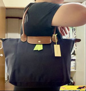 (Category: ) located in . Submitted by lyn0618 (Listing ID 1460042015, Image 1). Description: .