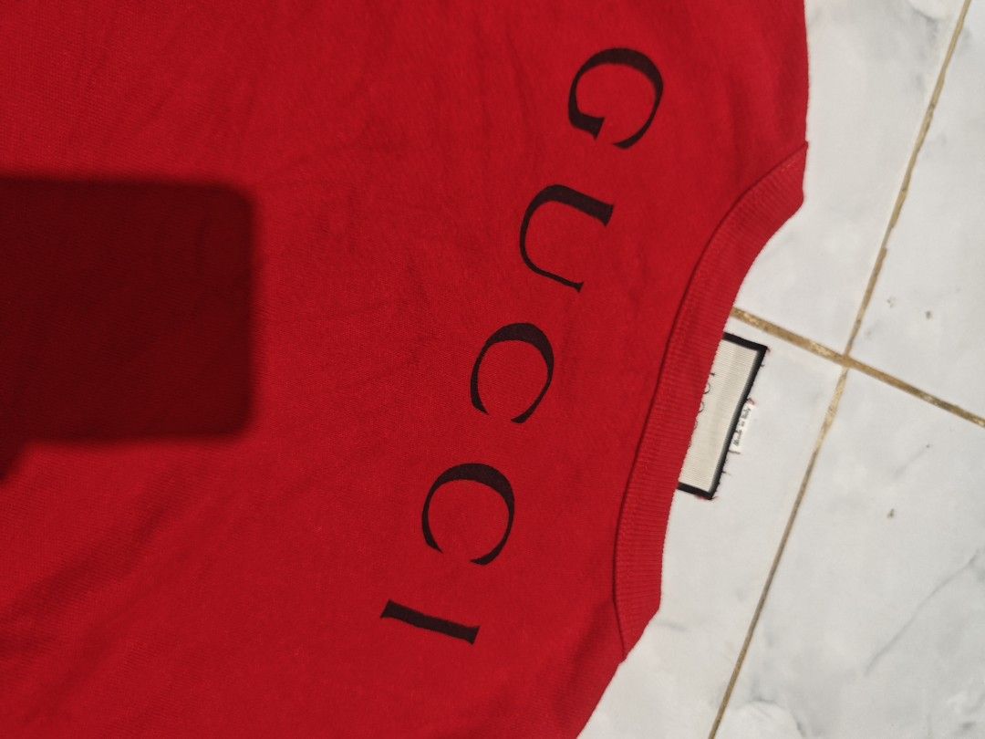 Gucci crewneck sweater x disney (Category: Luxury Apparel) located in Binalbagan. Submitted by Kristoffer_Arguelles (Listing ID 1459916676, Image 3). Description: good as new only issue is cut the very long many washtag that's all no stains 23x27 dimension .