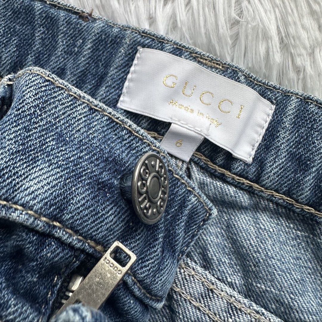 Gucci denim pants 6T (Category: Babies & Kids Fashion) located in Dagupan City. Submitted by flor_sandra (Listing ID 1460018808, Image 3). Description: Likenew Has minor flaw (broken button) Not faded.