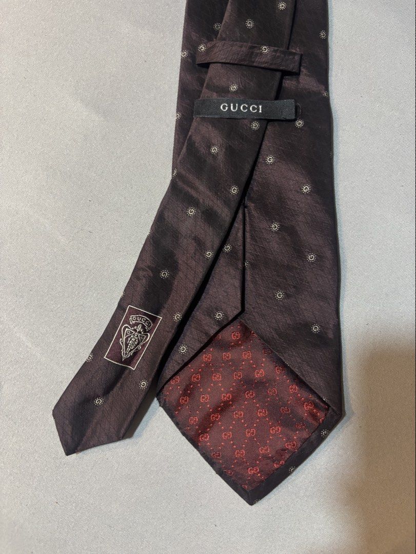Gucci G Modern Silk Necktie (Category: Ties) located in Manila. Submitted by maxxxxxxxxxxxx (Listing ID 1459919062, Image 1). Description: For sale Authentic Gucci Necktie G G logo Deep red Bordeaux colour Silk material super nice but firm .