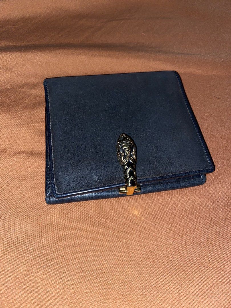 Gucci Vintage Wallet (Category: Luxury Bags & Wallets) located in Antipolo. Submitted by orwell53 (Listing ID 1460036055, Image 1). Description: In good condition Suede genuine leather .