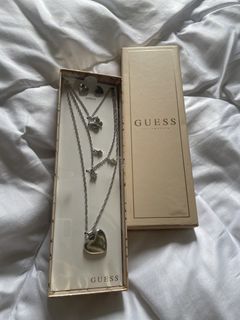 (Category: ) located in . Submitted by closetbymint (Listing ID 1459924019, Image 1). Description: .