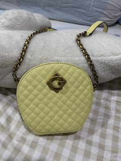 (Category: ) located in . Submitted by preloved_coll (Listing ID 1459932965, Image 1). Description: .