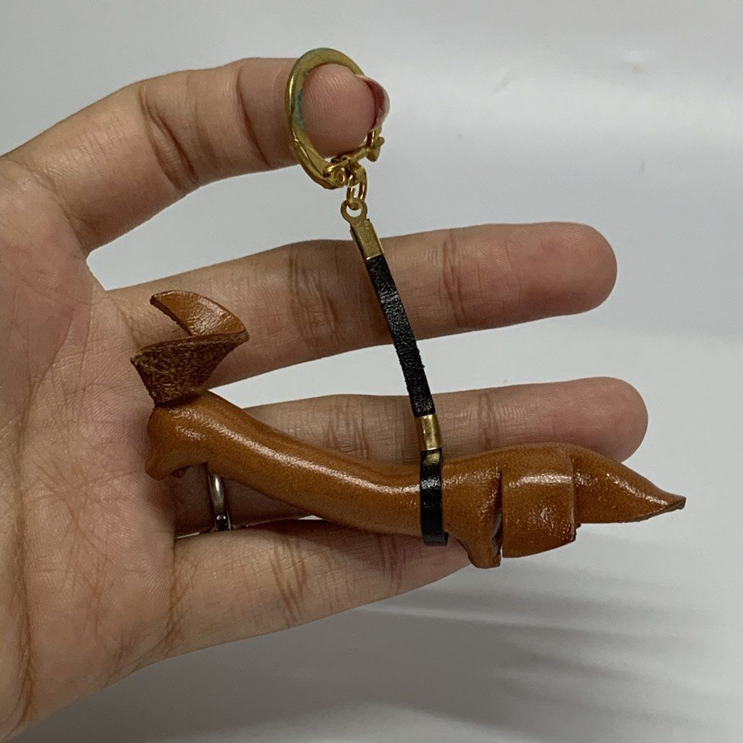 Handmade Leather Dachshund Keychain (Category: Everything Else Others) located in General Trias. Submitted by shxx_phine (Listing ID 1460023741, Image 1). Description: 📌LP posted, PLS refrain from haggling 📌 all items are japan surplus finds 📌 STRICTLY mine now, pay after invoice 📌 NO RUSH shipping (we ship every tues & fri, depending on our availability) 📌 NO cancellation, return and refunds mod | j&t, lalamove mop | gcash , maribank 📍cavi