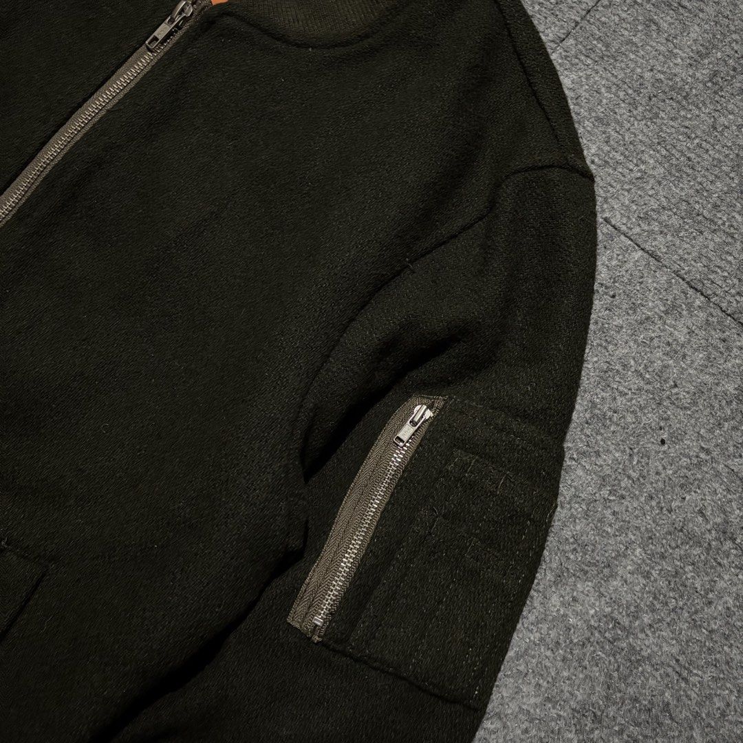 HARE Japan Wool MA-1 Bomber Jacket (Category: Coats, Jackets and Outerwear) located in Cavite. Submitted by gemsouttanowhere (Listing ID 1460083723, Image 3). Description: HARE Japan Wool MA-1 Bomber Jacket Size: Medium 21x26 Excellent condition No issue - ₱1,200 + SF ONLY! DM ME TO PURCHASE!.