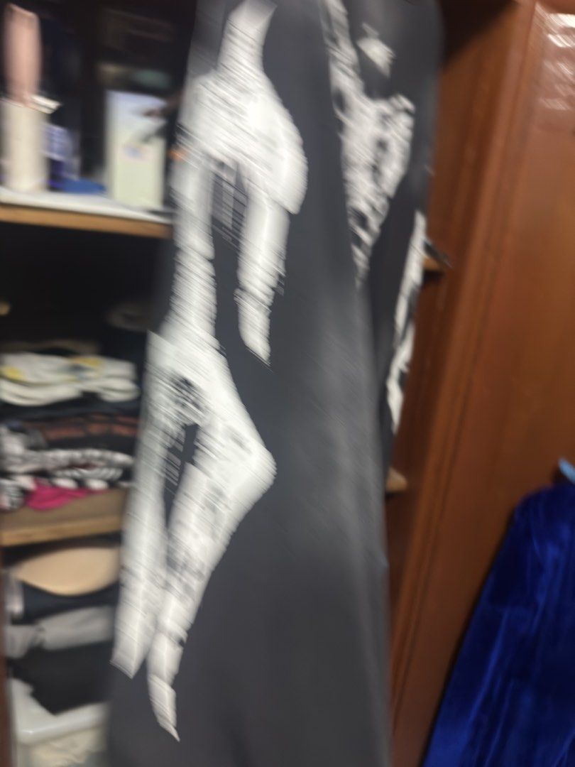 Hellstar Cropped Skeleton Ribcage Long Sleeve Shirt (Category: Tshirts & Polo Shirts ) located in Manila. Submitted by joshua_23_ (Listing ID 1460054755, Image 2). Description: Width: 22.8 Inch Length: 25.5 inch.