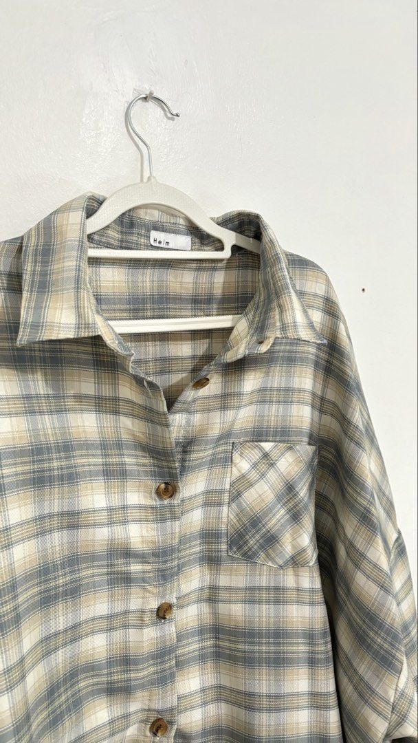 HELM Plaid Oversized Button-Down Flannel Shirt (Category: Longsleeves) located in Caloocan City. Submitted by buymethisandthat (Listing ID 1460075536, Image 2). Description: ✨ HELM Plaid Oversized Button-Down Flannel Shirt - ₱199 📌 CONDITION • Condition: 9/10 • Flaws: None visible 📏 SIZE • Tag Size: No size tag • Recommended Fit: Fits Medium to Extra Large (Loose / Oversized Fit).