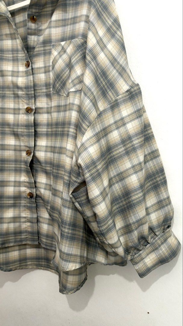HELM Plaid Oversized Button-Down Flannel Shirt (Category: Longsleeves) located in Caloocan City. Submitted by buymethisandthat (Listing ID 1460075536, Image 3). Description: ✨ HELM Plaid Oversized Button-Down Flannel Shirt - ₱199 📌 CONDITION • Condition: 9/10 • Flaws: None visible 📏 SIZE • Tag Size: No size tag • Recommended Fit: Fits Medium to Extra Large (Loose / Oversized Fit).