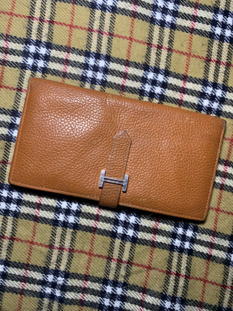 Hermes Bearn Long wallet (Category: Wallets & Card holders) located in Claveria. Submitted by plasticcase__ (Listing ID 1459909084, Image 2). Description: .