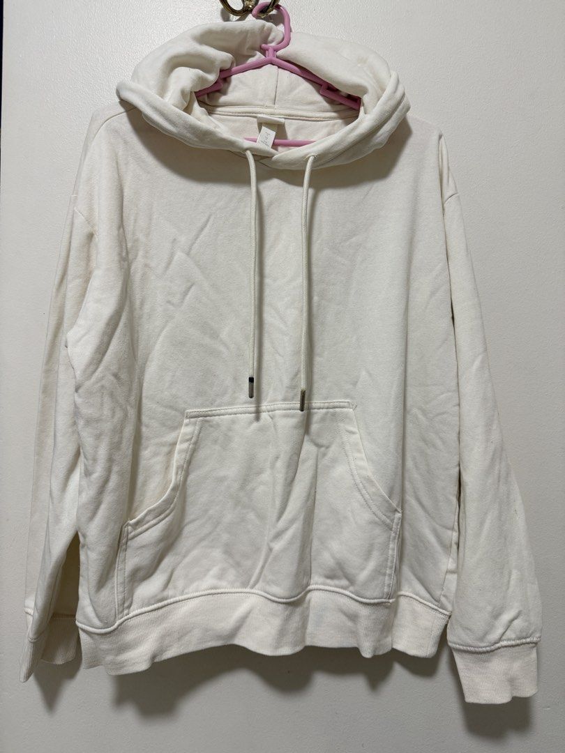 H&M cream hoodie (Category: Coats, Jackets and Outerwear) located in Quezon City. Submitted by clothe.kr (Listing ID 1460038774, Image 1). Description: .