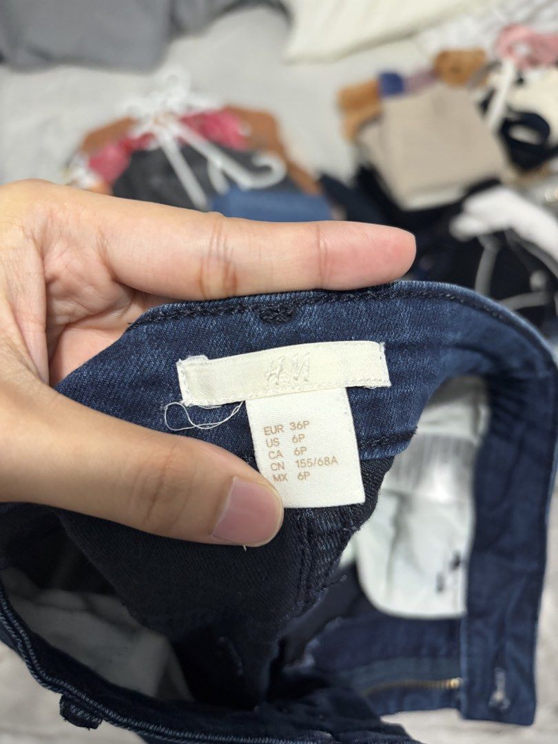 H&M Denim Pants (Category: Jeans) located in Bulacan. Submitted by lenggayy (Listing ID 1459919700, Image 2). Description: .