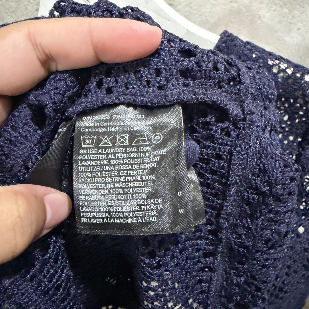 H&M Divided Navy Blue Crochet Button-Up Cardigan (Category: Coats, Jackets and Outerwear) located in Minalabac. Submitted by ashleysusedclothingshop (Listing ID 1459937679, Image 3). Description: All-over floral pattern .