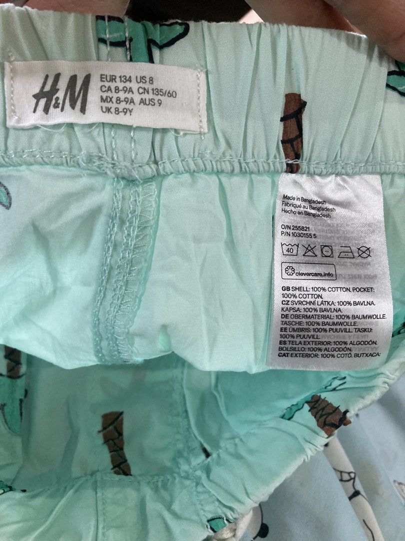 H&M Palm tree short (Category: Babies & Kids Fashion) located in General Santos City (Dadiangas). Submitted by amorhesthrift (Listing ID 1459929785, Image 3). Description: Good as new Size- 135 on tag 8-9Y.