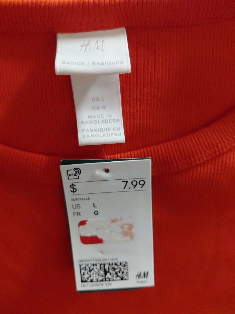 H&M shirt (Category: Activewear) located in Manila. Submitted by bargainhuntermomma (Listing ID 1459911858, Image 2). Description: Brand new with tag.