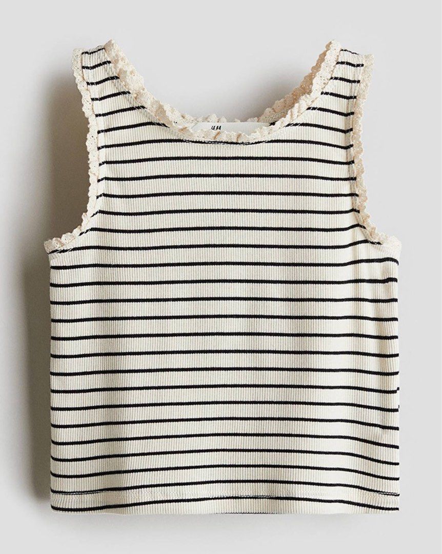 H&M Top 4-6Y (Category: Babies & Kids Fashion) located in Tagbilaran City. Submitted by lovedbysjc330 (Listing ID 1459976949, Image 1). Description: .