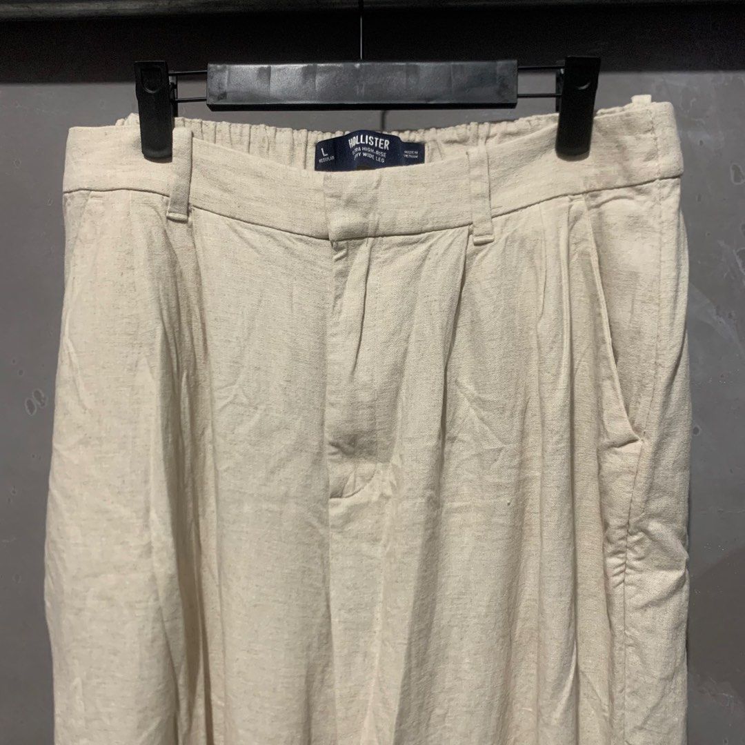Hollister Wide Leg (Category: Other Bottoms) located in Calauan. Submitted by randomthrift.womens (Listing ID 1459992689, Image 2). Description: No flaws.