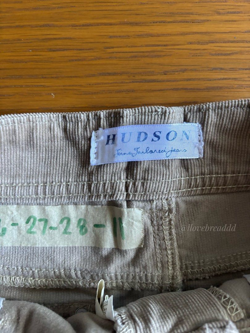 Hudson Corduroy Mini Skirt (Category: Skirts) located in Davao. Submitted by ilovebreaddd (Listing ID 1459965497, Image 2). Description: - Cute corduroy mini skirt - Brand: Hudson - Color: Light tan/beige - Features: Frayed hem detail - Estimated Size: 27-28 - Style: Great for casual wear.