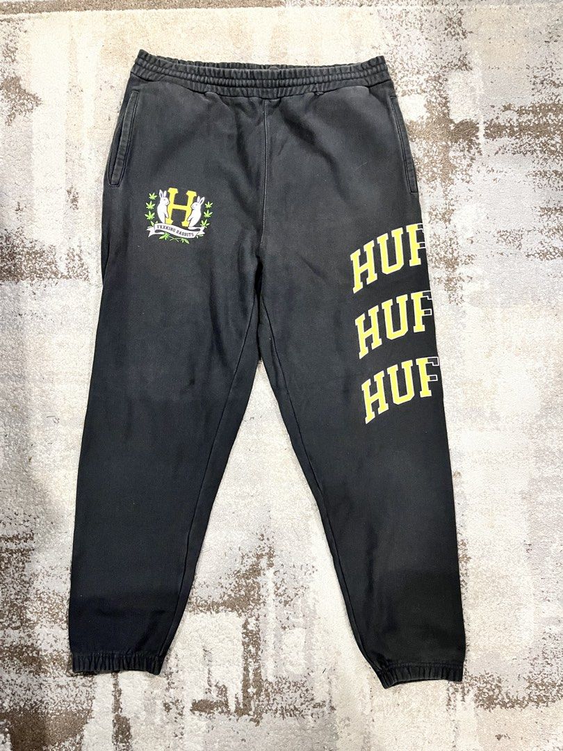 HUF X FR2 (Category: Joggers) located in Caloocan City. Submitted by jp.racan01 (Listing ID 1460006302, Image 1). Description: HUF X FR2 Condition 8.5/10 Length 107cm No issue .