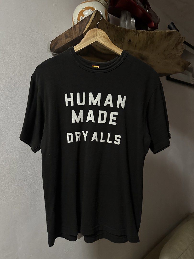 Human Made Tee (Category: Tshirts & Polo Shirts ) located in Bulacan. Submitted by geoffkristian (Listing ID 1459969321, Image 3). Description: Human Made Tee Used Authentic Dimensions: Width: 18 Length: 27 Medium on tag Check pics for condition, minor crack print ₱1,500.