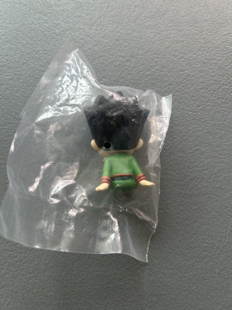 Hunter x Hunter Gon Freecss Suwarasetai (Category: Figurines & Statues) located in Calamba. Submitted by chwbcca (Listing ID 1459908173, Image 2). Description: - Brand new Gon Freecss mini figure - Still in original, unopened packaging - Perfect collectible for any Hunter x Hunter fan - Compact size, great for display on desks or shelves.